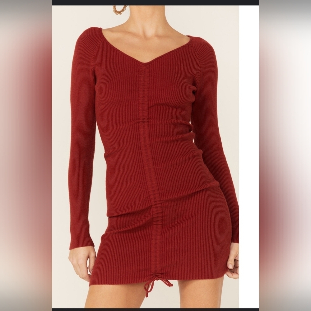 lush bodycon dress Red Ribbed V-Neck catching finish to the